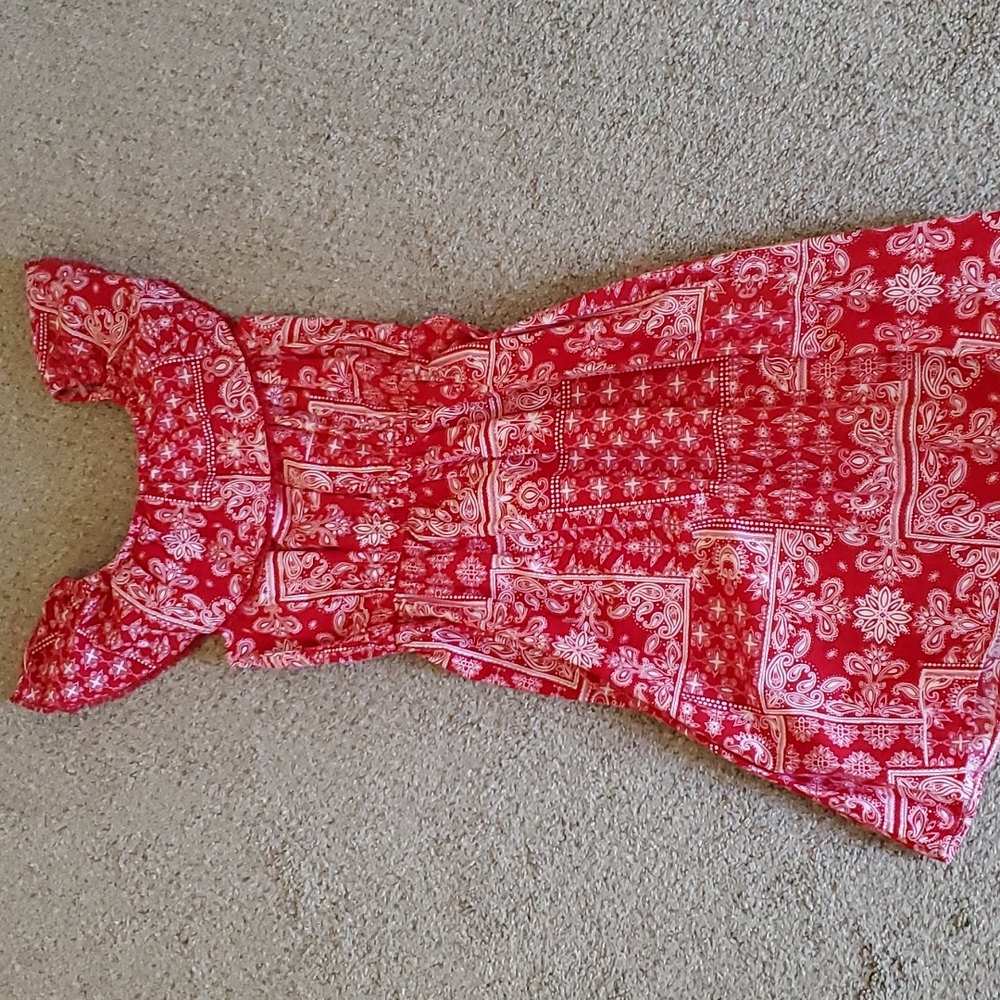 Cute women's dress worn once